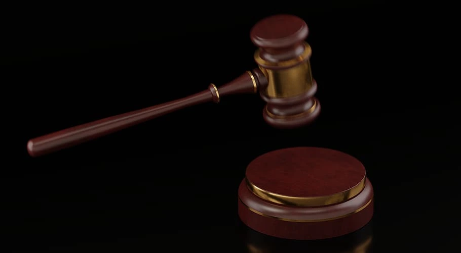 Gavel and justice scales for governing law